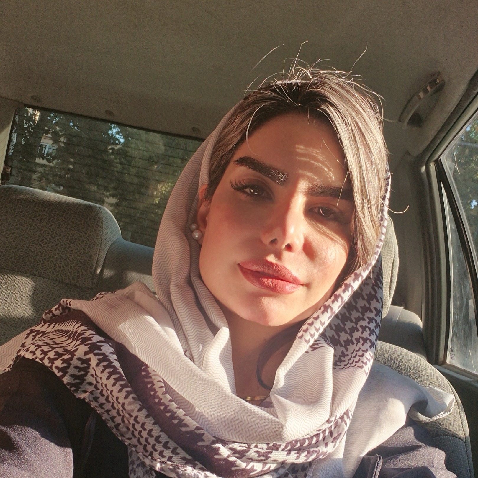 بهاره داوری دولت آبادی